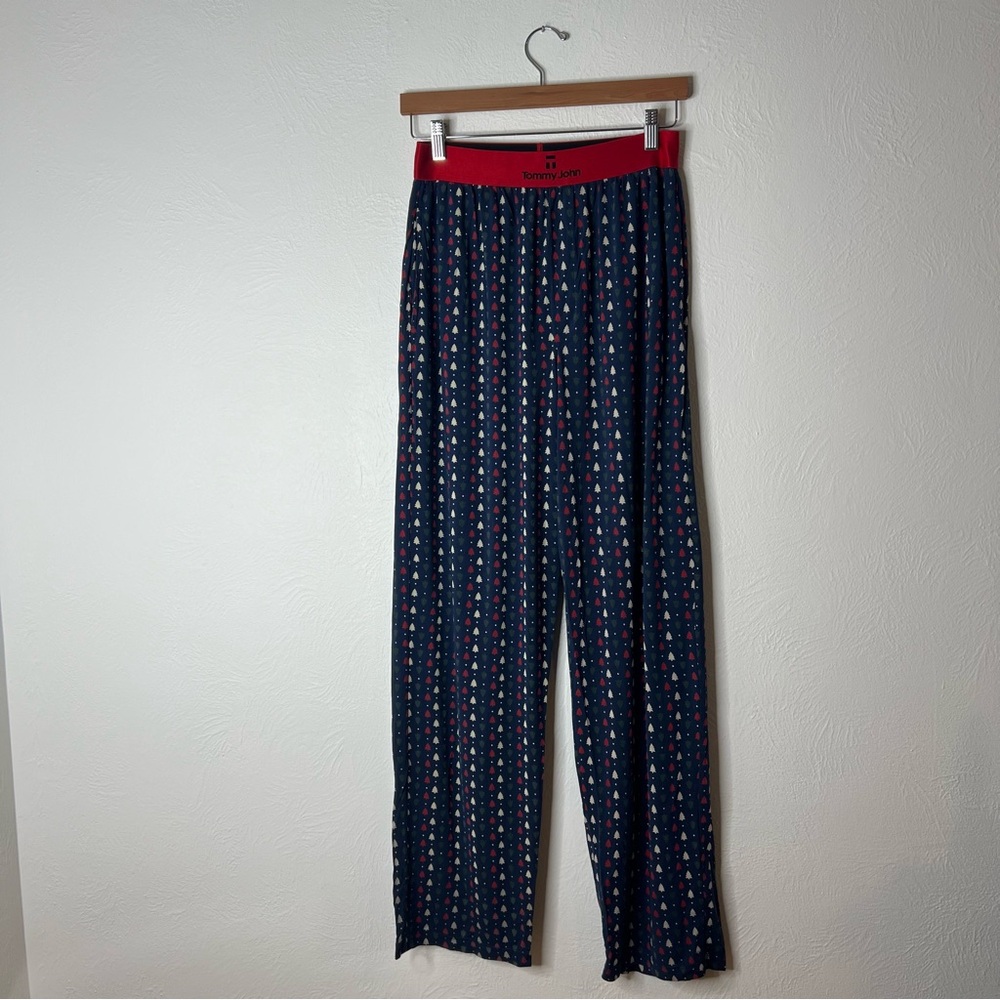 Tommy John Second Skin in Navy and Red Christmas Tree Pajama Pants size Medium